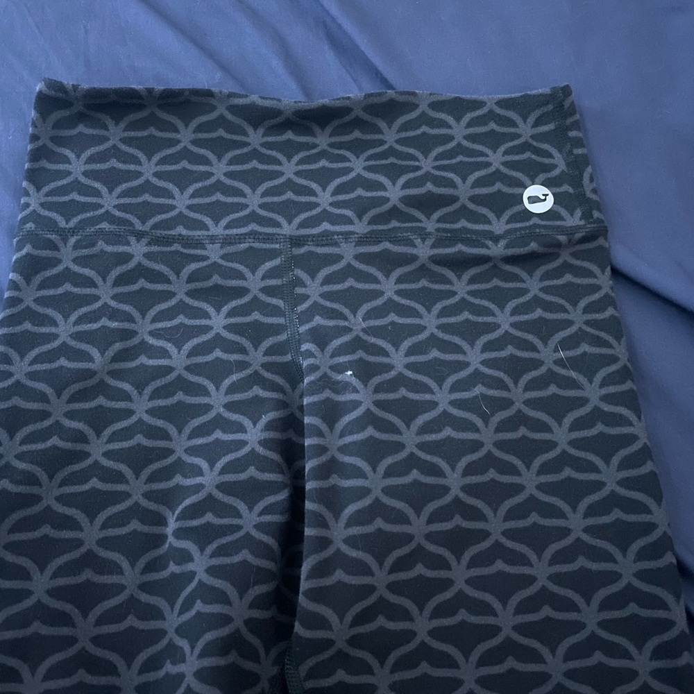Vineyard vines whale leggings